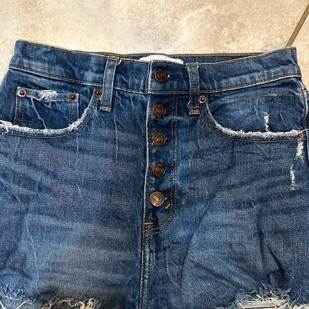 Abercrombie & Fitch High Rise Mom Shorts 2 Curve Love Button Fly Destroyed - Picture 3 of 9